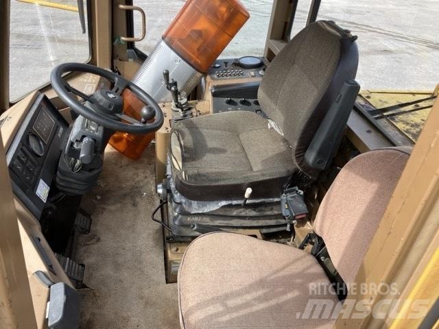CAT 924 F Фронтальные погрузчики