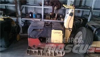 Dynapac LH700 Виброплиты и вибротрамбовки