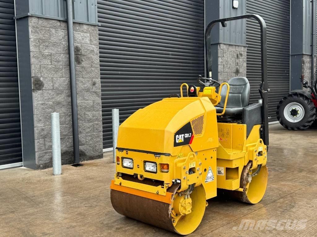 CAT CB 1.7 Катки тротуарные