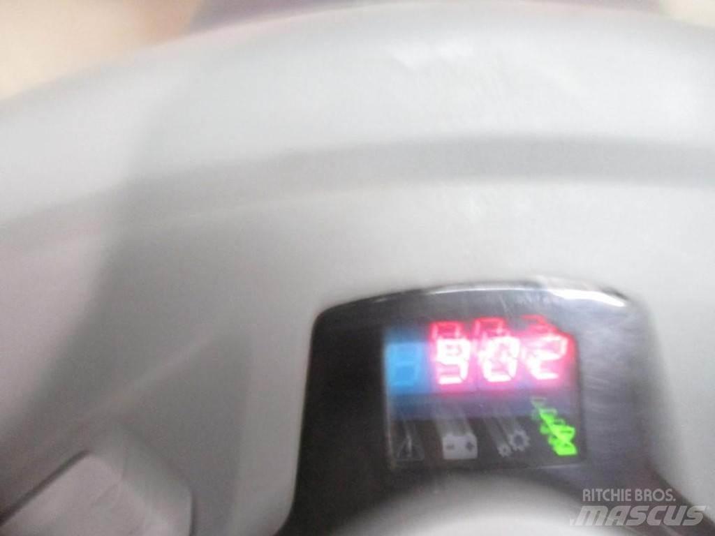 BT LWE 160 Ручные электрические тележки