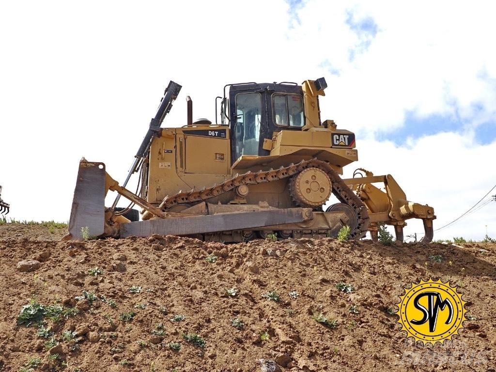 CAT D 6 T XL Гусеничные бульдозеры