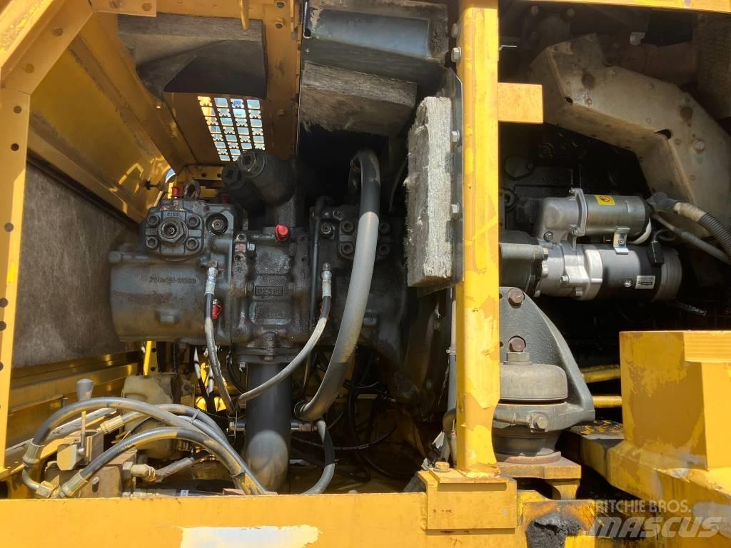 Komatsu PC 400 LC-8 Гусеничные экскаваторы