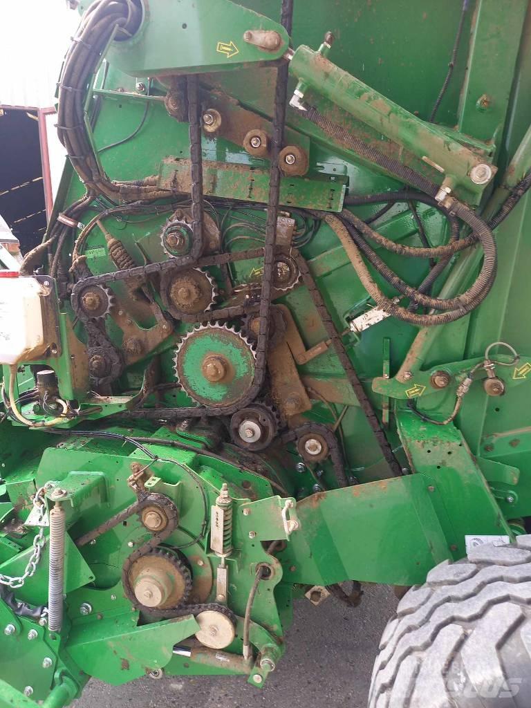 John Deere V451M Рулонные пресс-подборщики