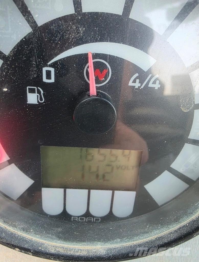 Wacker Neuson 850 Фронтальные погрузчики