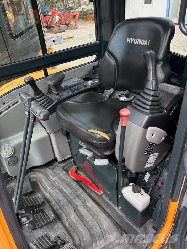 Hyundai R25Z-9 AK Мини-экскаваторы