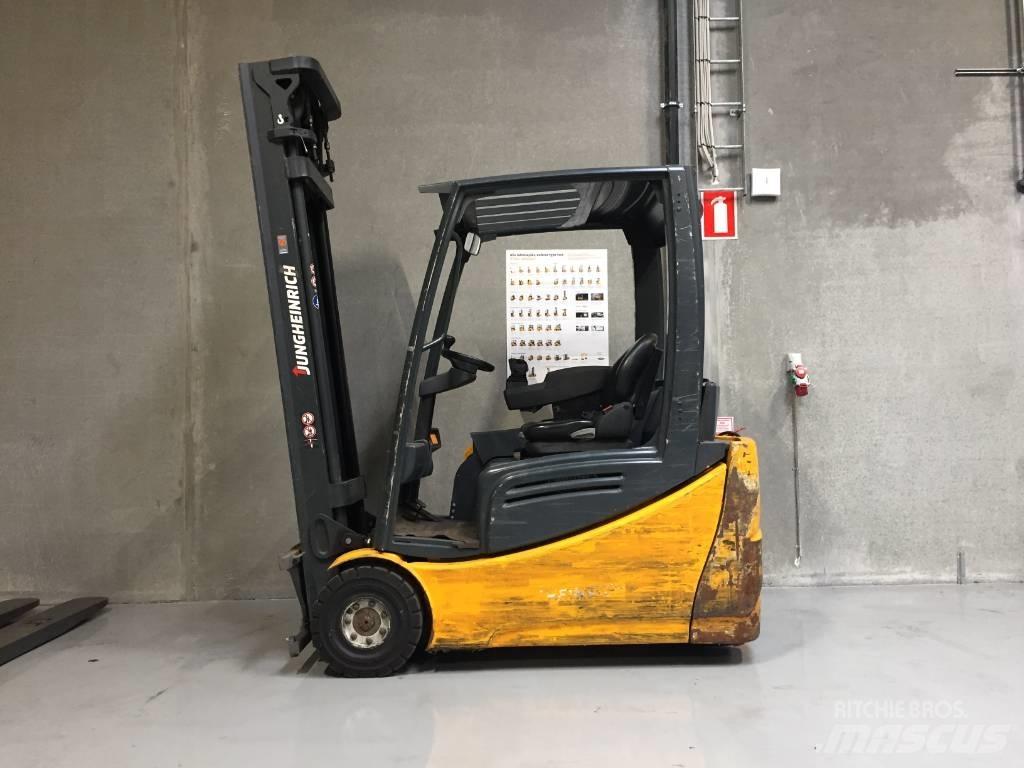 Jungheinrich EFG 216 Электропогрузчики
