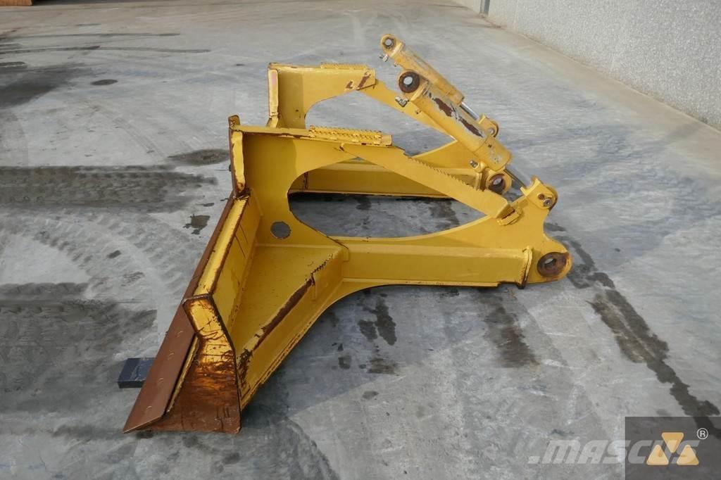 CAT Skidder blade Бульдозерные отвалы