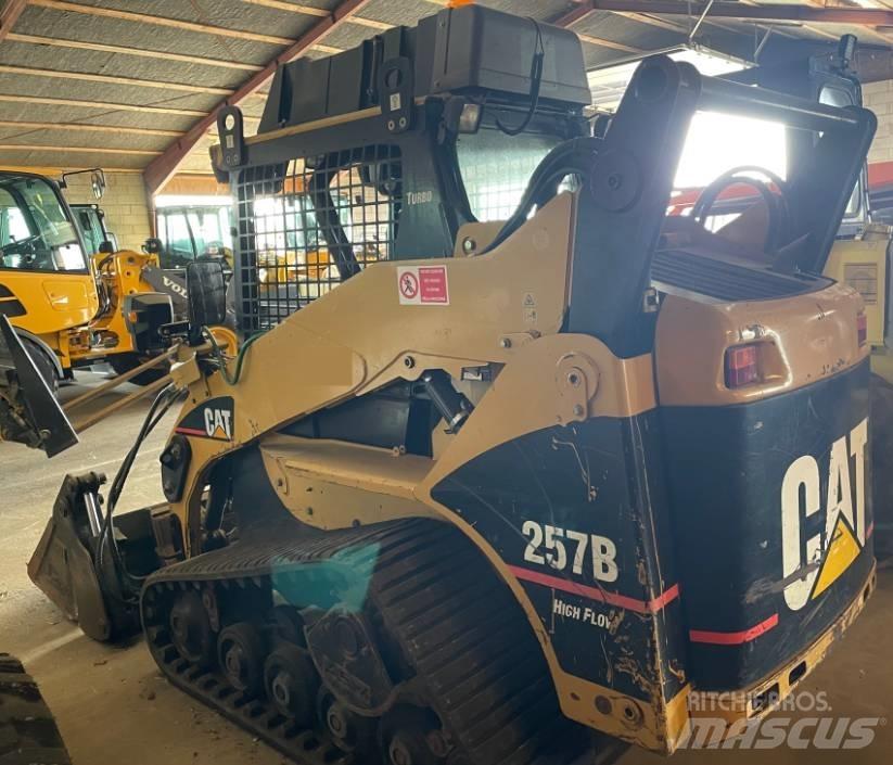 CAT 257B Мини-погрузчики