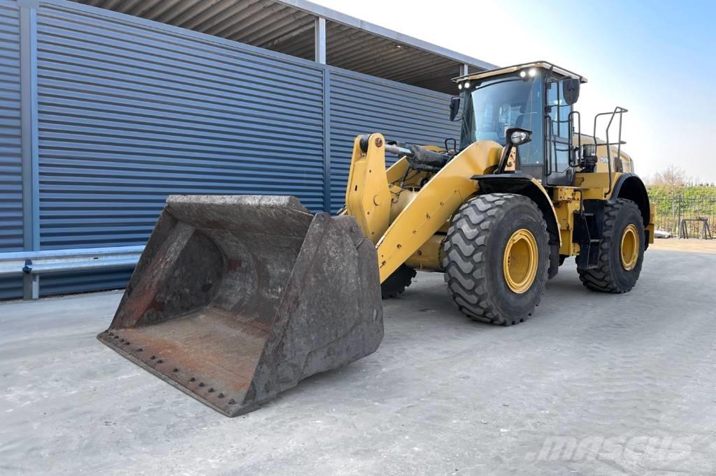CAT 950M Фронтальные погрузчики
