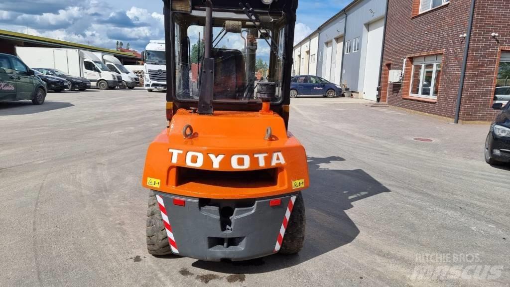 Toyota FD 55 Дизельные погрузчики