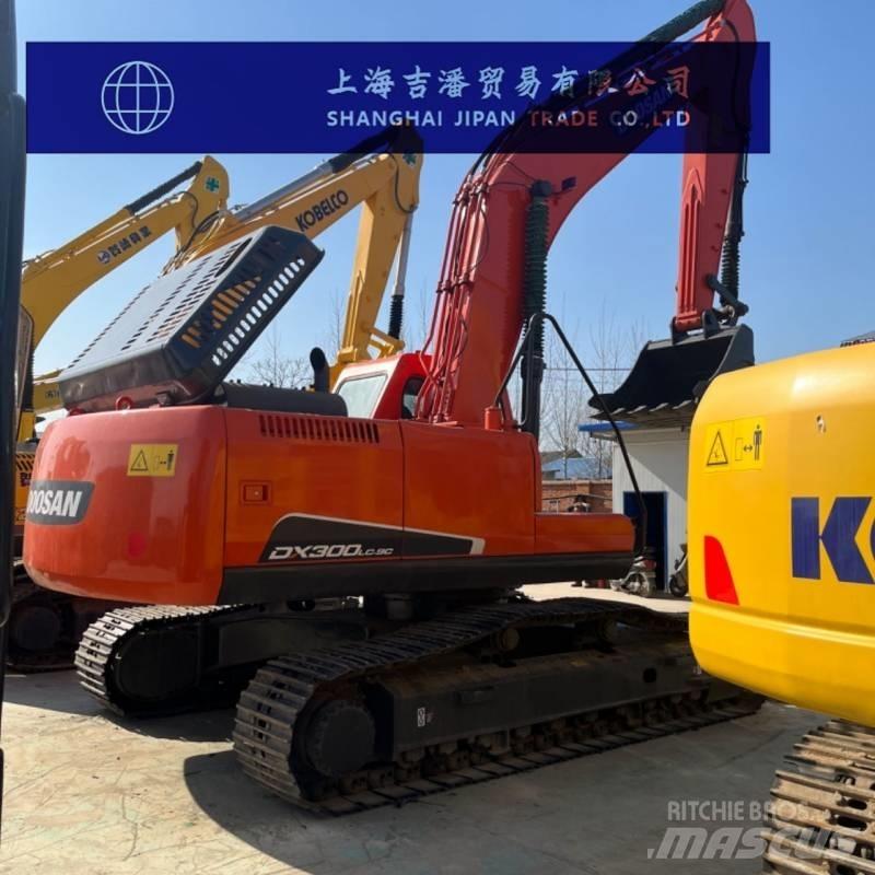 Doosan DX 300 Гусеничные экскаваторы