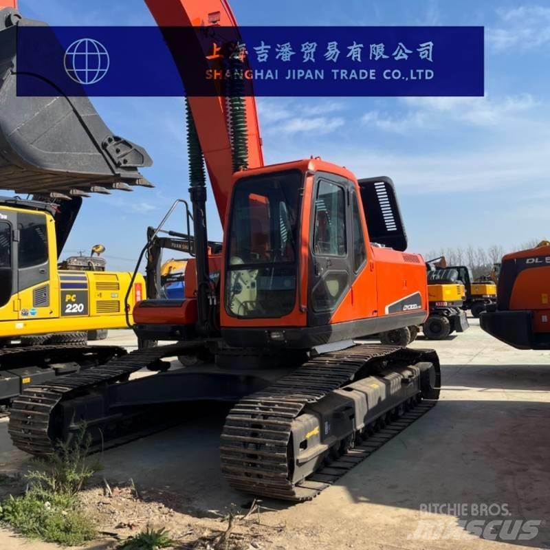 Doosan DX 300 Гусеничные экскаваторы