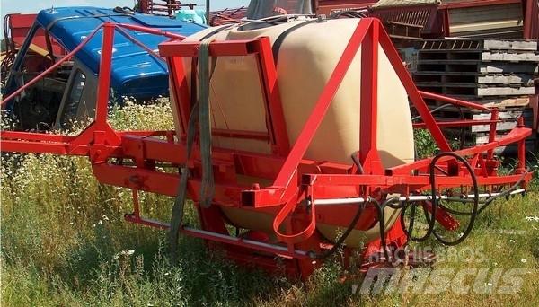 Hardi 1000 Прицепные опрыскиватели