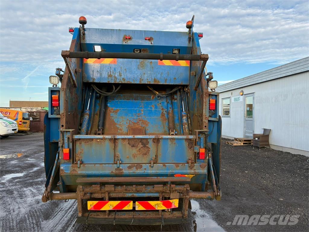 Scania P 230 Специальные грузовики