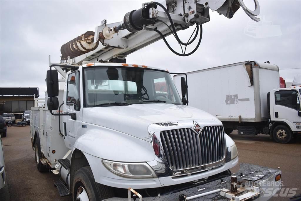 Altec D2045TR Передвижные буровые установки