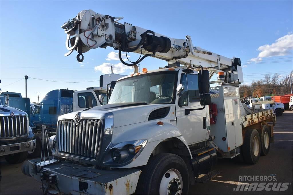 Altec DM47TR Передвижные буровые установки