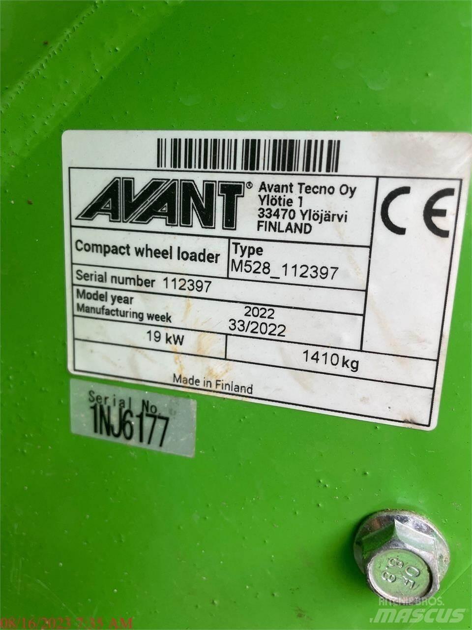 Avant 528 Фронтальные погрузчики