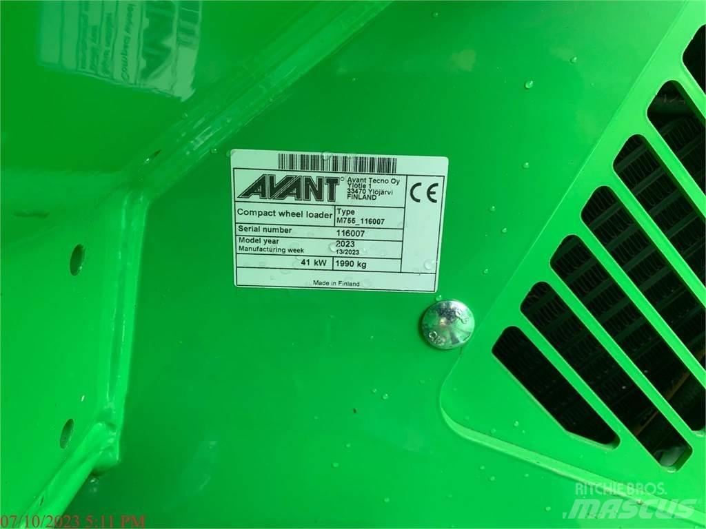 Avant 755I Фронтальные погрузчики