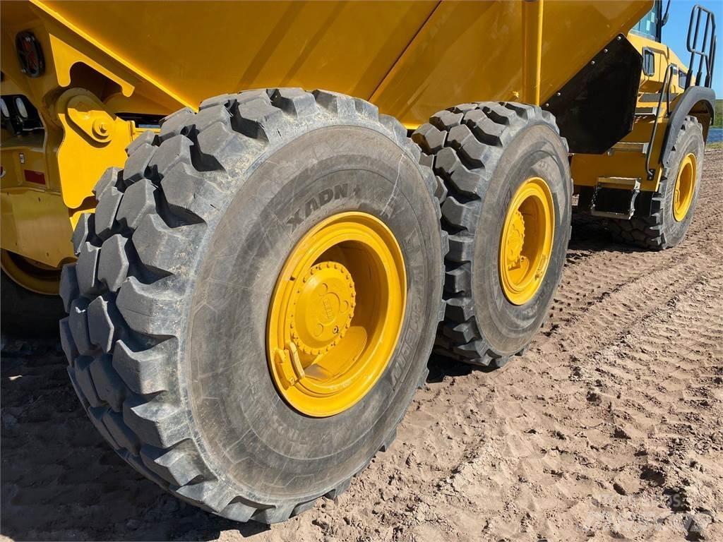 Bell B30E Шарнирно-сочленённые самосвалы