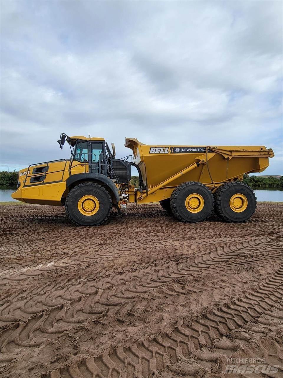 Bell B45E Шарнирно-сочленённые самосвалы