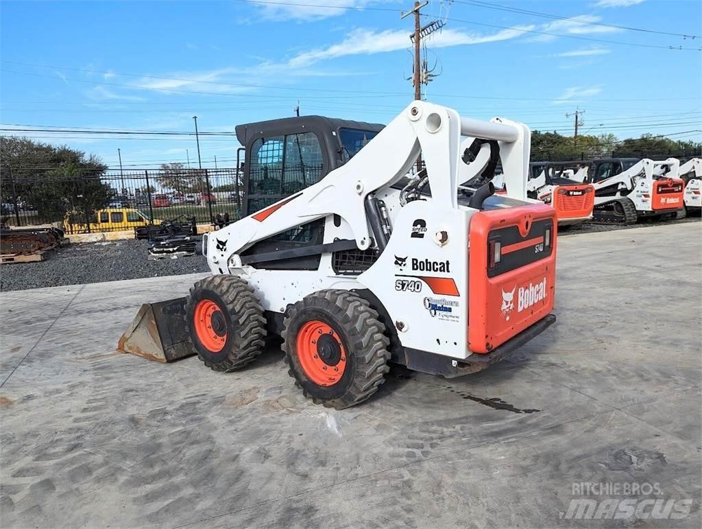 Bobcat S740 Мини-погрузчики