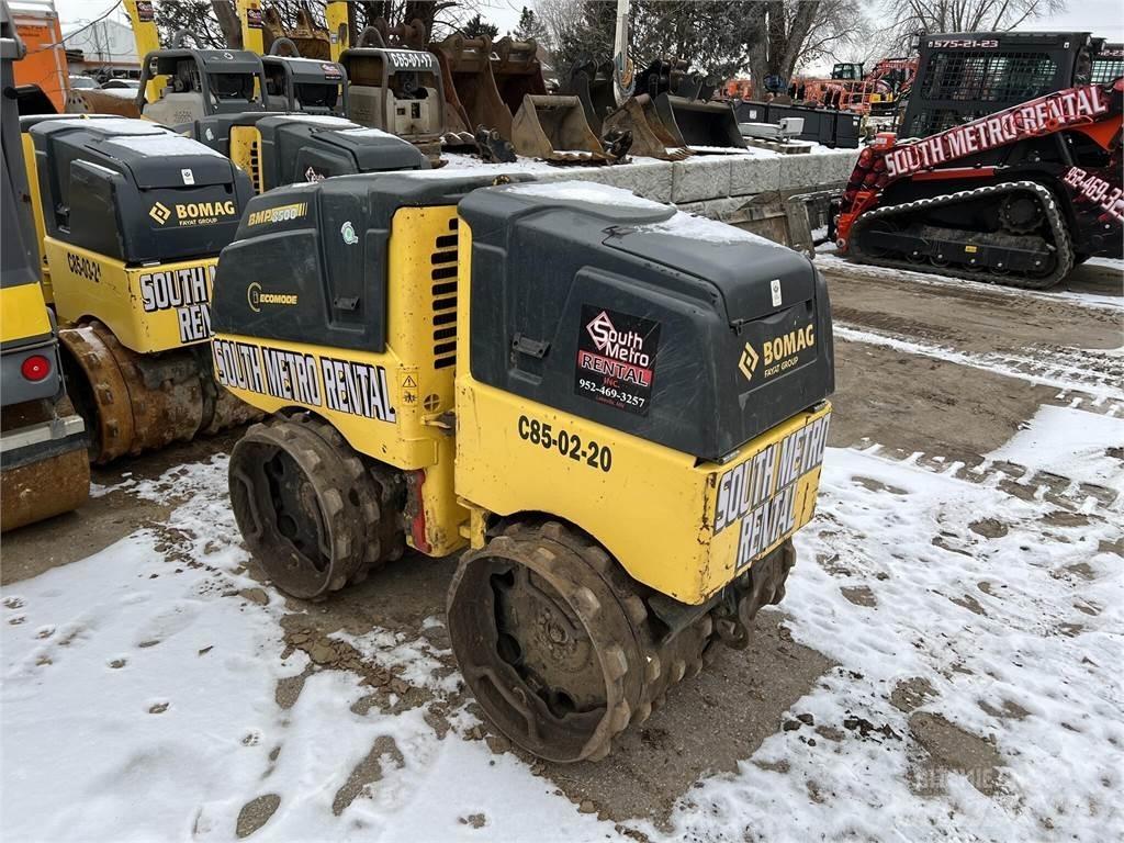 Bomag BMP8500 Прицепные виброкатки