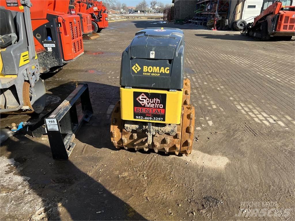Bomag BMP8500 Прицепные виброкатки