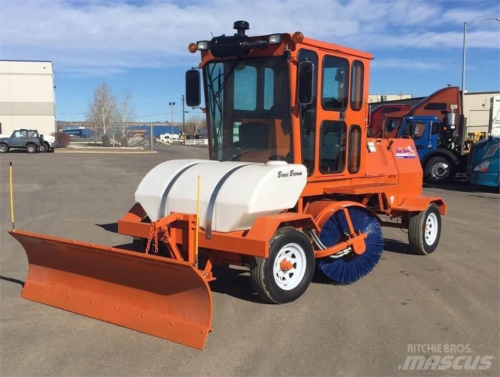 Broce RJT350 Вакуумные уборочные машины