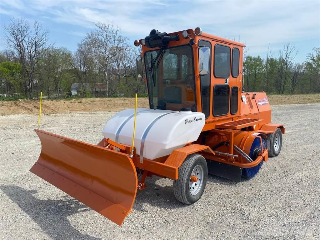 Broce RJT350 Вакуумные уборочные машины