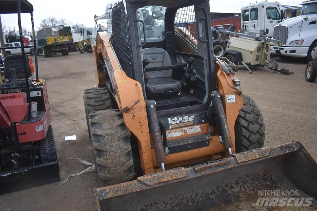 CASE SV340 Мини-погрузчики