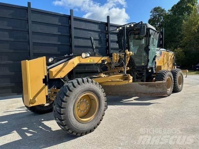 CAT 120 Грейдеры