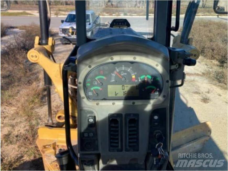 CAT 140M2 Грейдеры