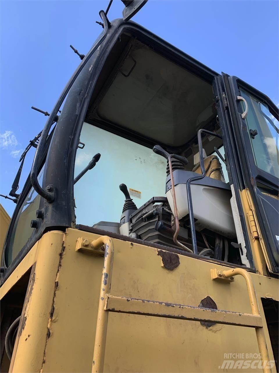 CAT 320C Гусеничные экскаваторы