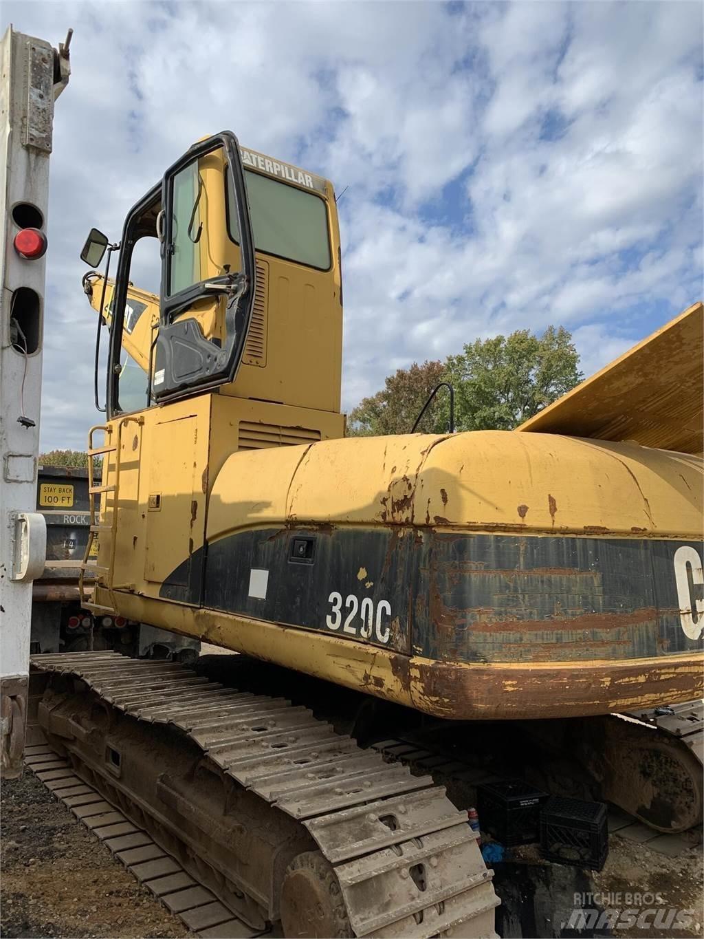 CAT 320C Гусеничные экскаваторы