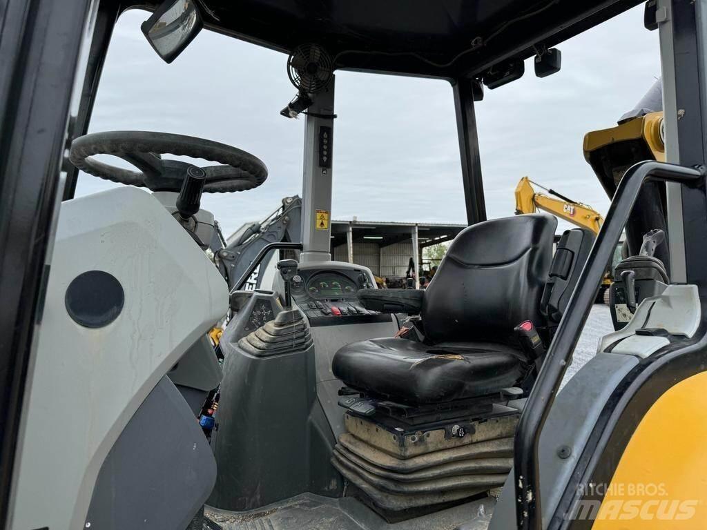CAT 420F2 Экскаваторы-погрузчики