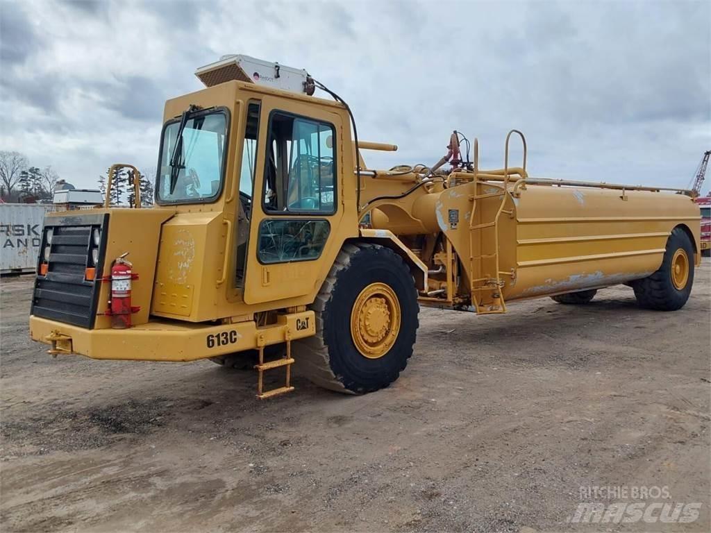 CAT 613C Прицепы-цистерны