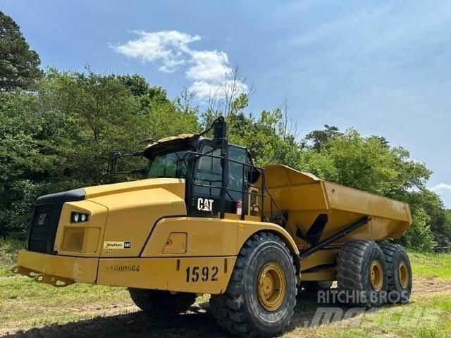 CAT 745 Шарнирно-сочленённые самосвалы