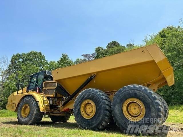 CAT 745 Шарнирно-сочленённые самосвалы