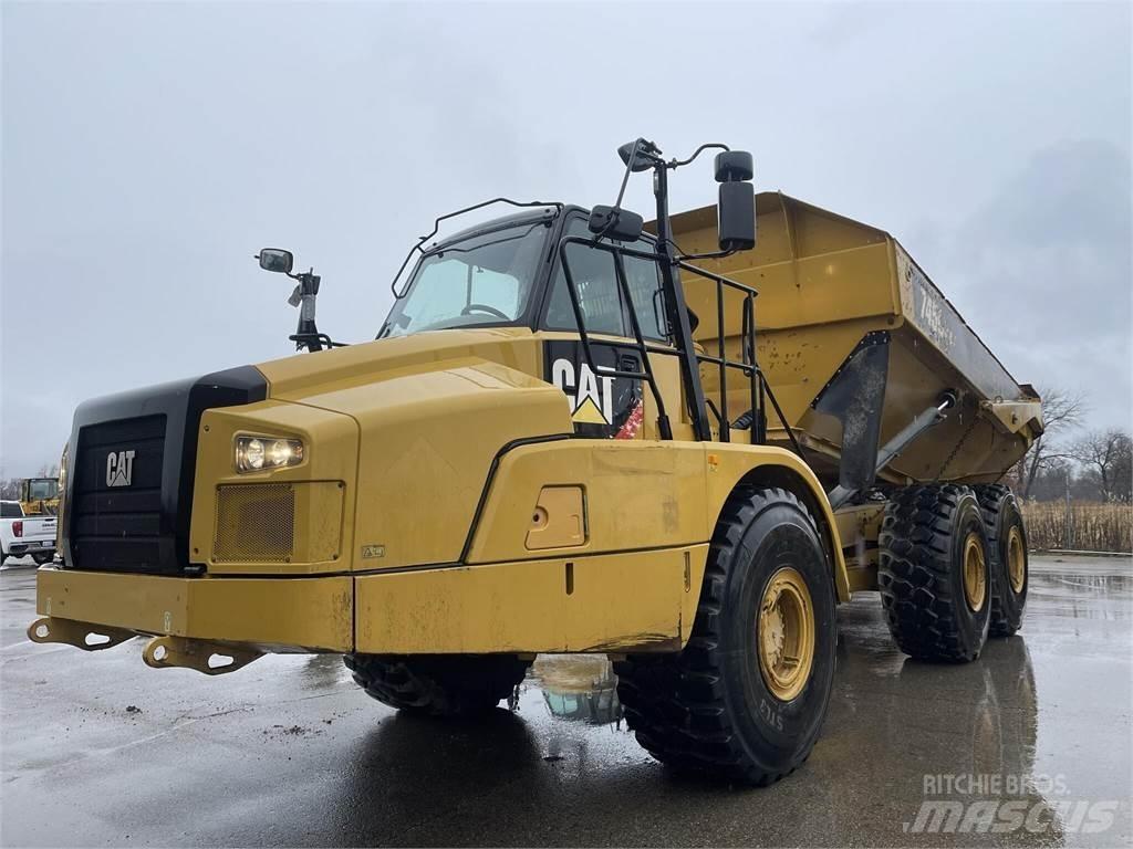 CAT 745C Шарнирно-сочленённые самосвалы