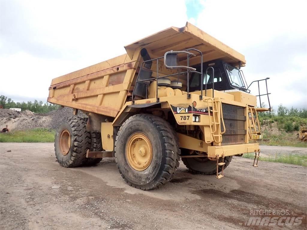 CAT 773D Шарнирно-сочленённые самосвалы