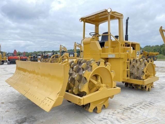 CAT 815 Уплотнители для закладки отходов