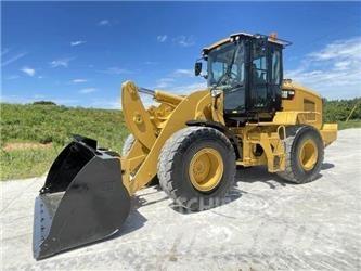 CAT 930M Фронтальные погрузчики
