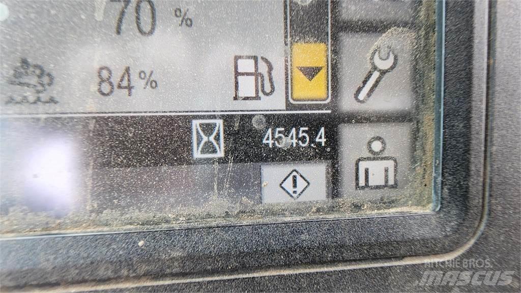 CAT 938M Фронтальные погрузчики