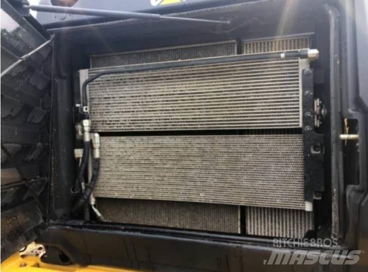 CAT 950M Фронтальные погрузчики