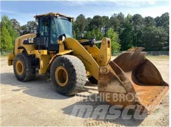 CAT 950M Фронтальные погрузчики