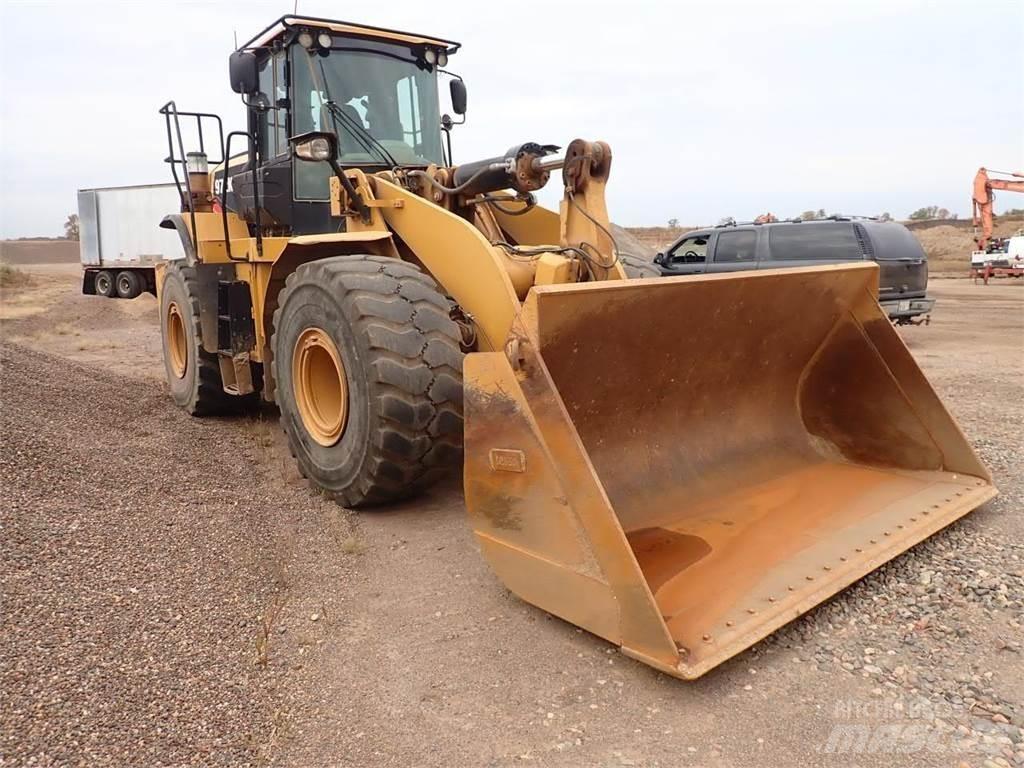 CAT 972K Фронтальные погрузчики