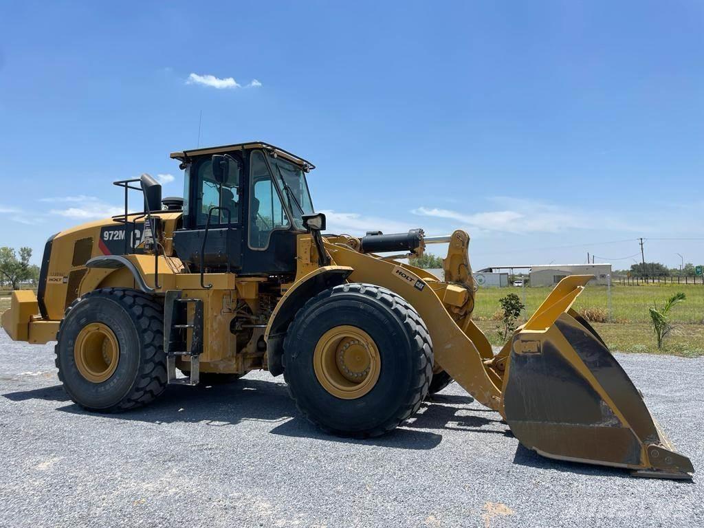 CAT 972M Фронтальные погрузчики