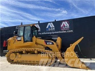 CAT 973D Гусеничные фронтальные погрузчики