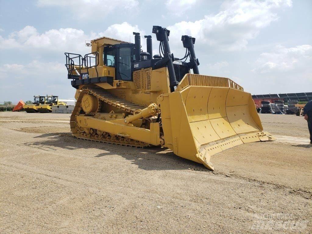 CAT D10T Гусеничные бульдозеры