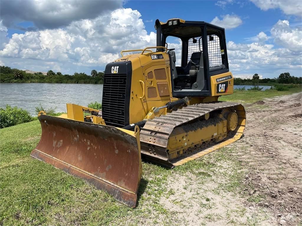 CAT D3K2 LGP Гусеничные бульдозеры